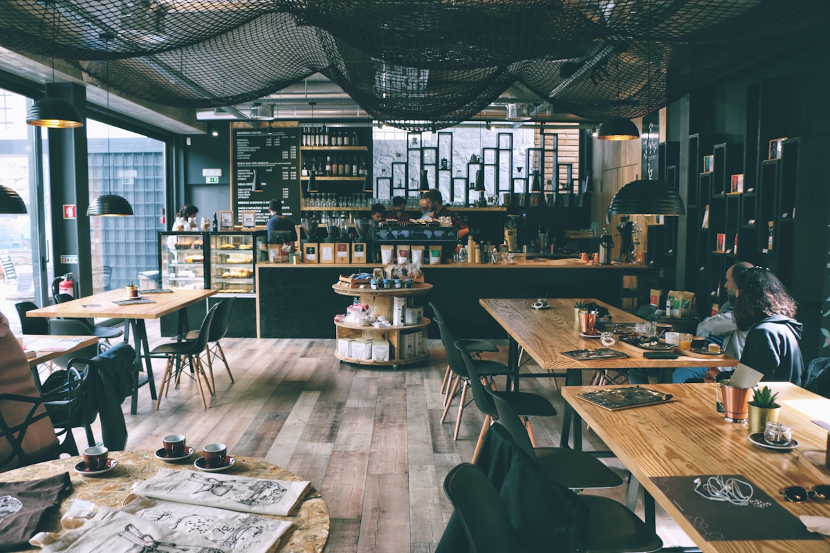 Cafetería con café Isleo